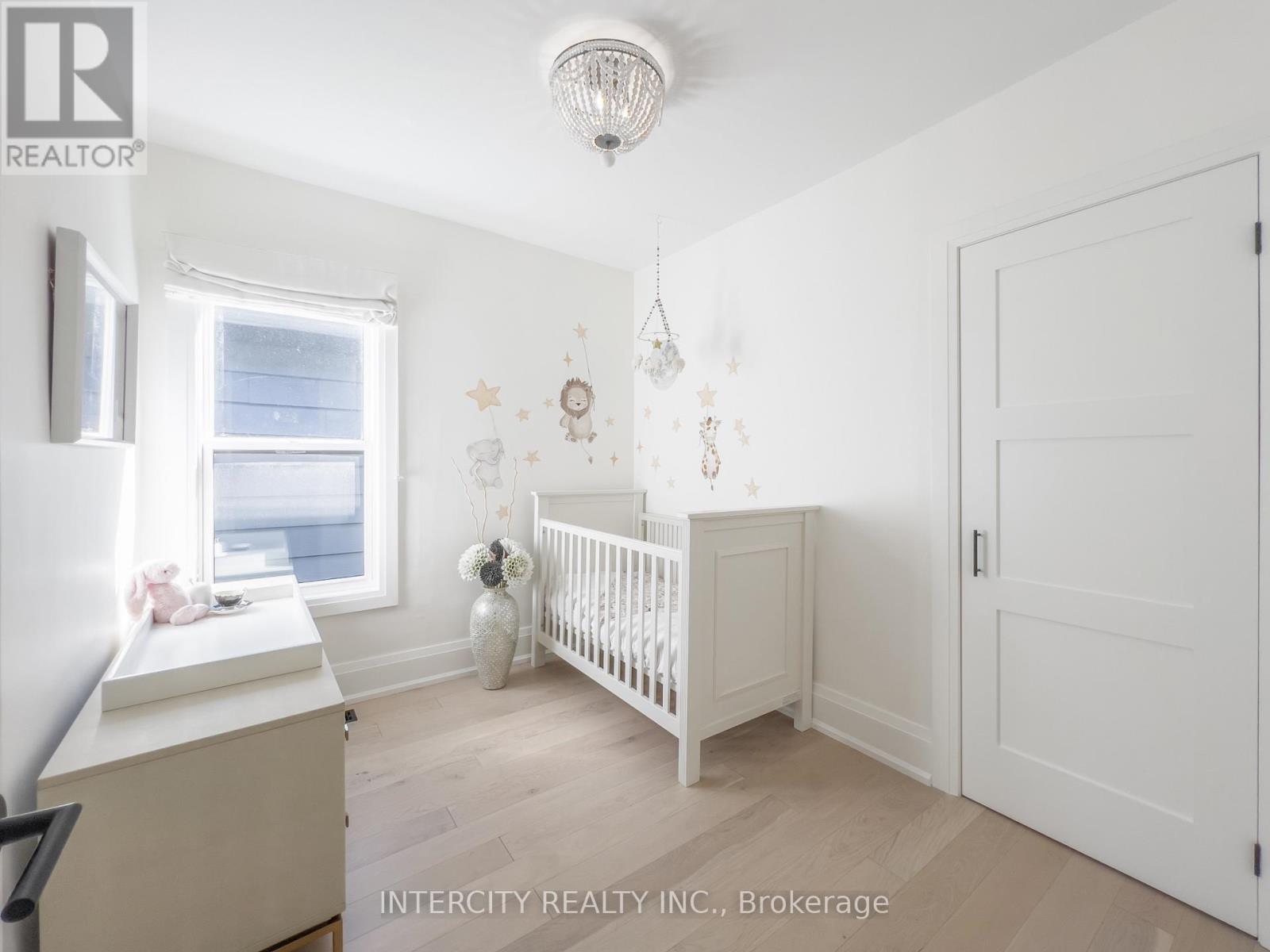 92 DAGMAR AVENUE - 9