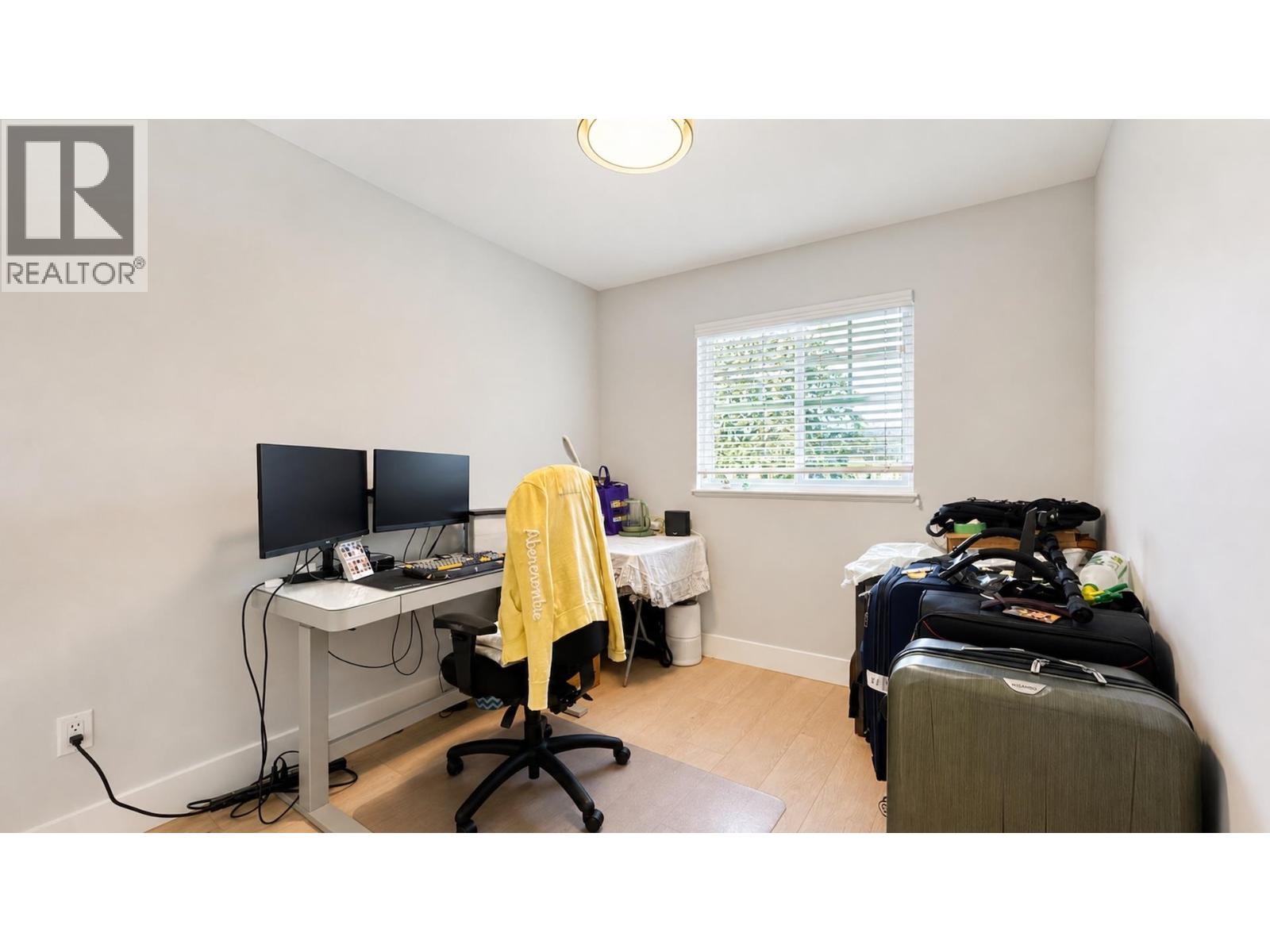 #15-10222 NO.1 Road, Richmond