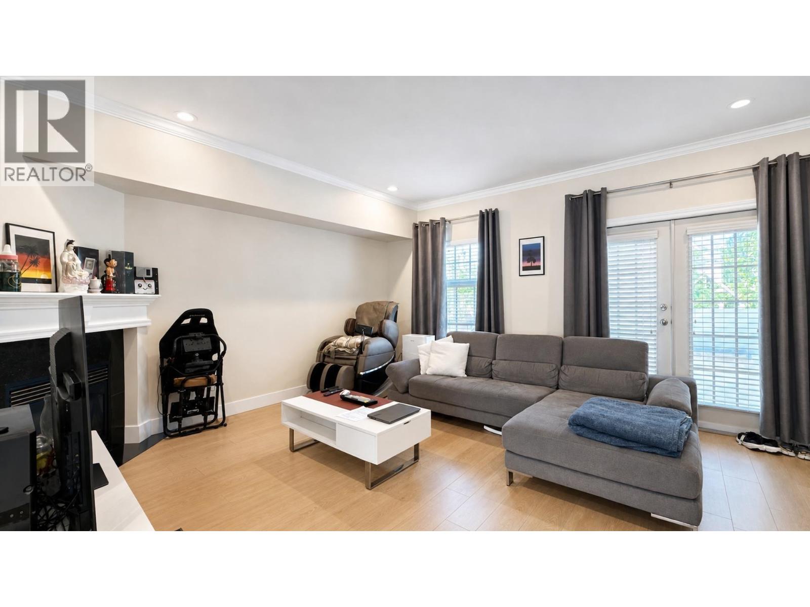 #15-10222 NO.1 Road, Richmond