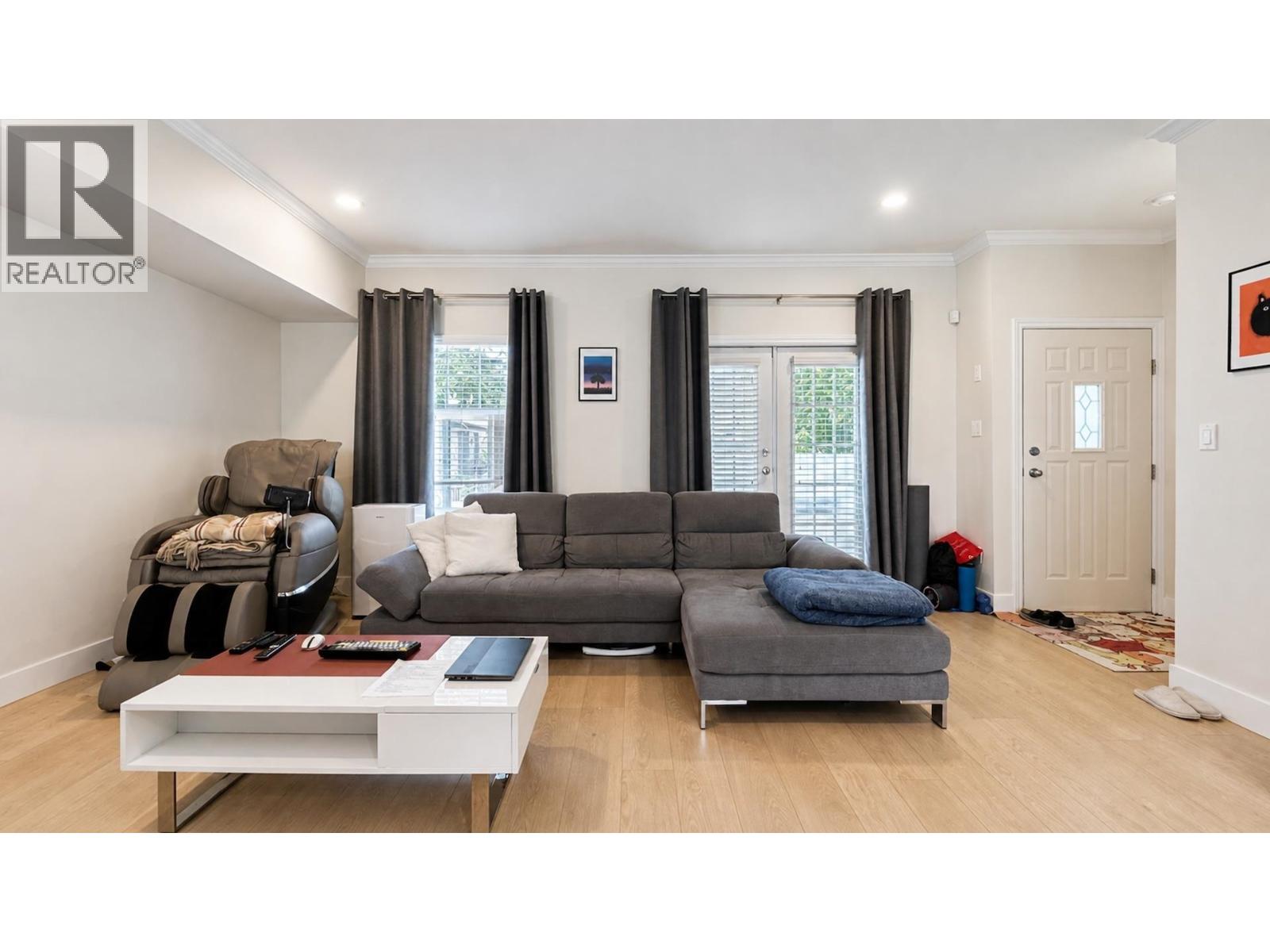 #15-10222 NO.1 Road, Richmond