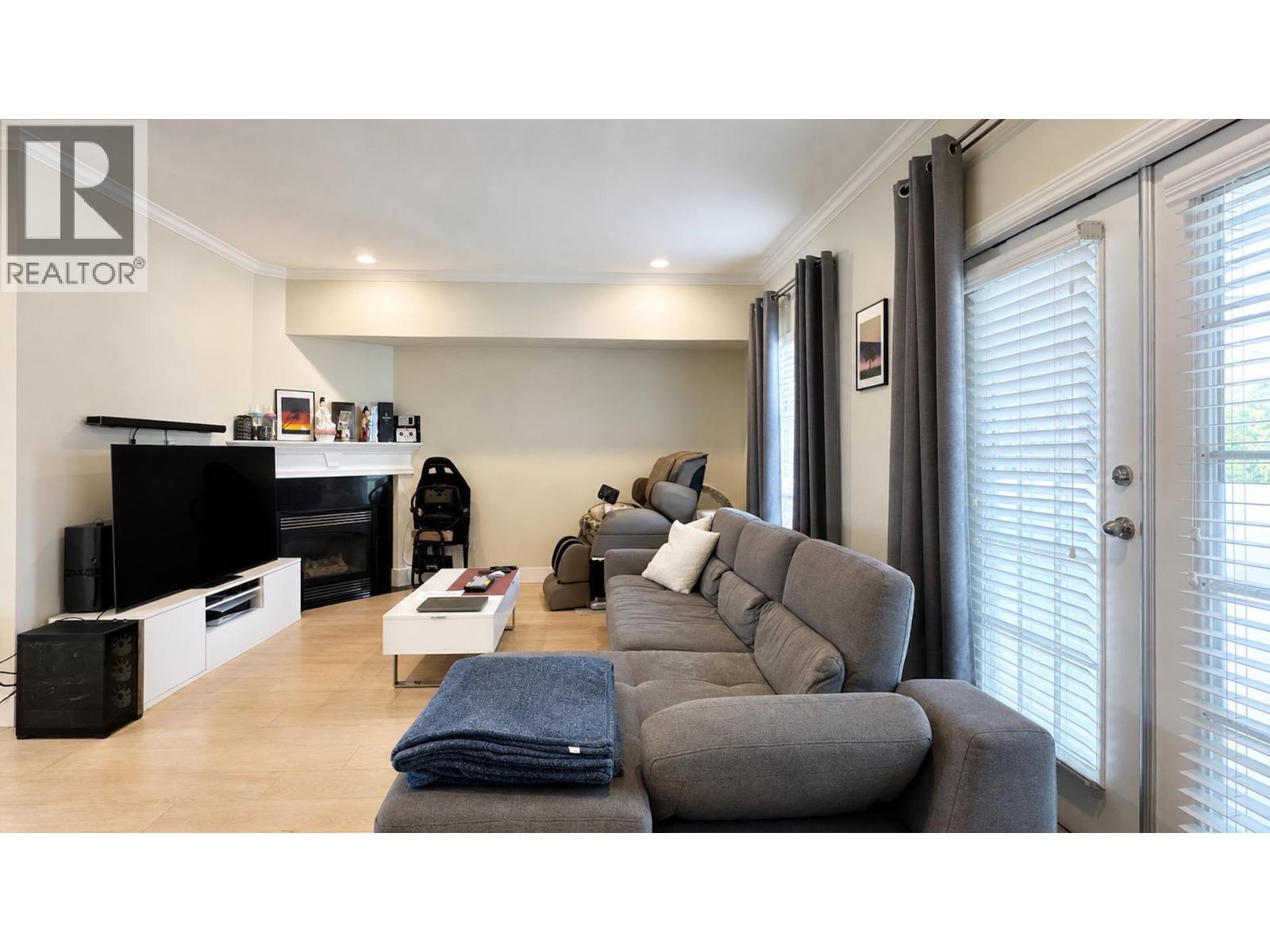 #15-10222 NO.1 Road, Richmond