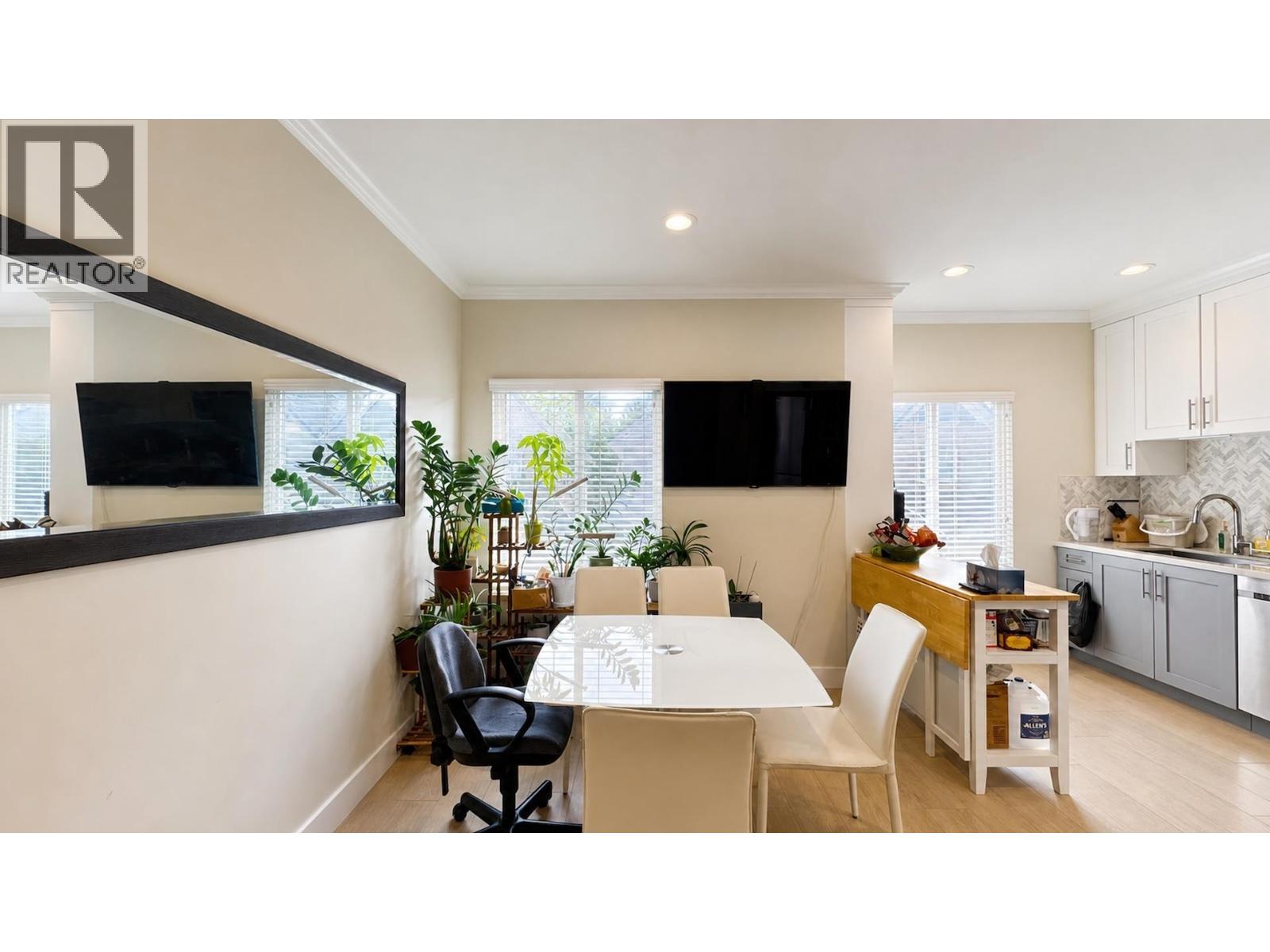 #15-10222 NO.1 Road, Richmond