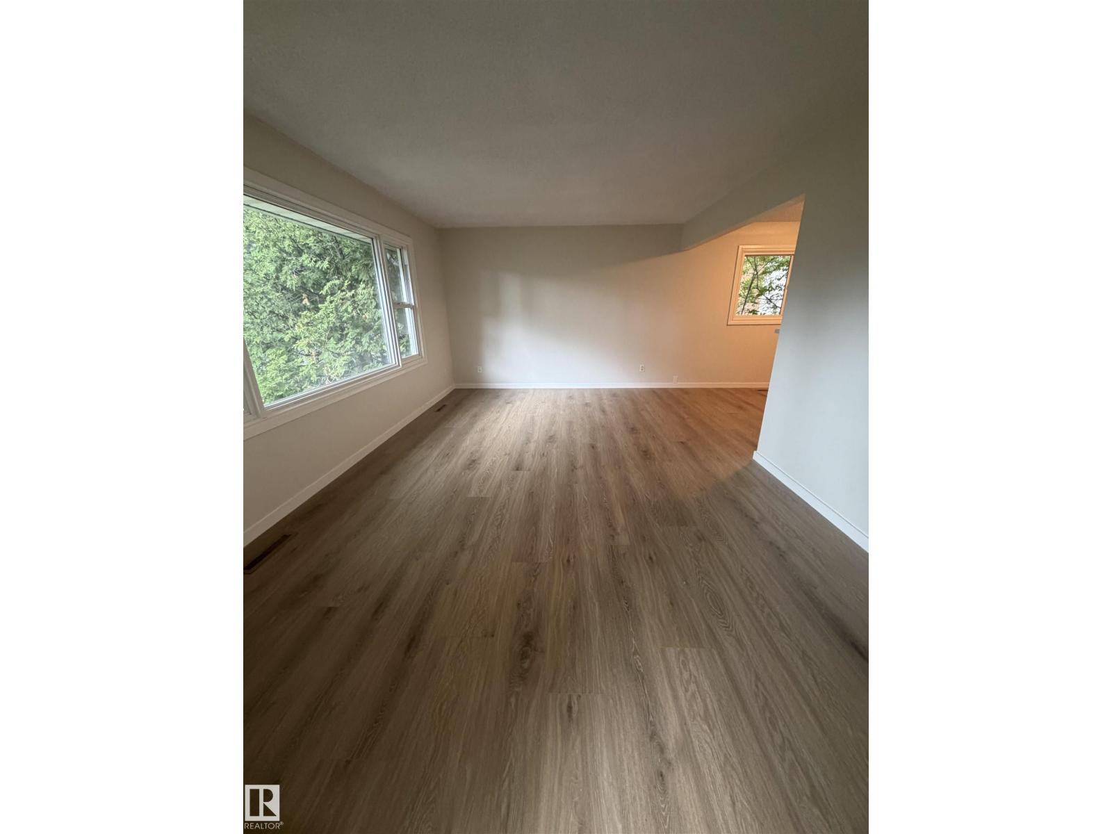 9640 74 AV NW - photo 2