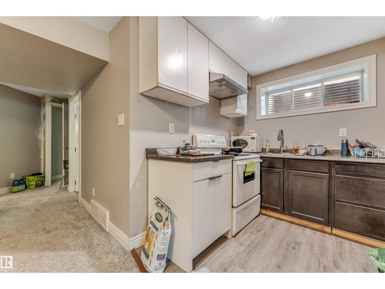 2903 16 Ave NW - 31