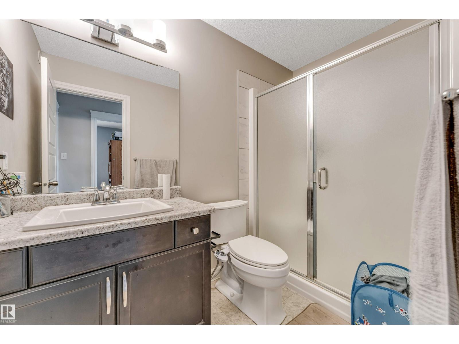 2903 16 Ave NW - 33