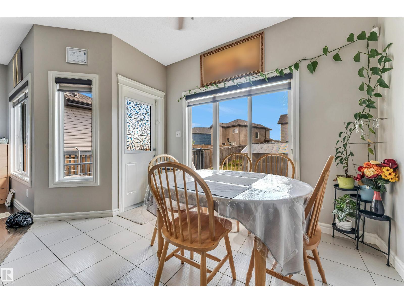 2903 16 Ave NW - 5