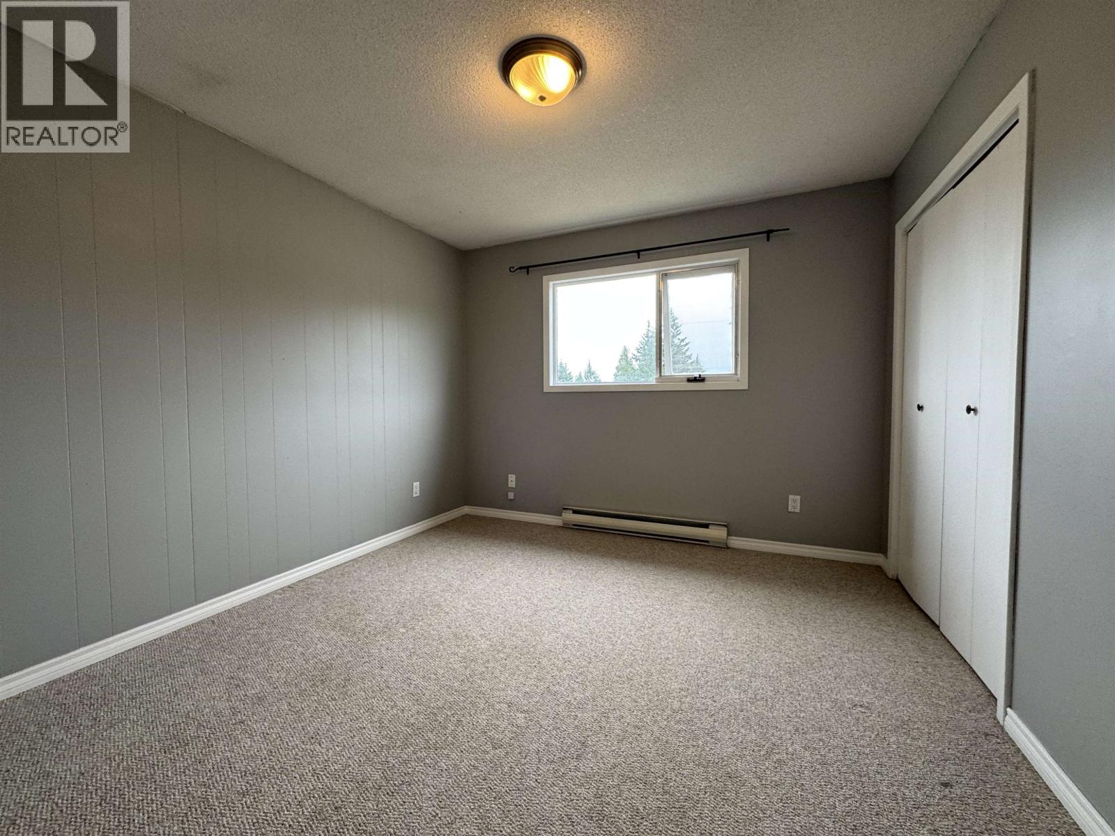 896 DAVIS ROAD, Gibsons