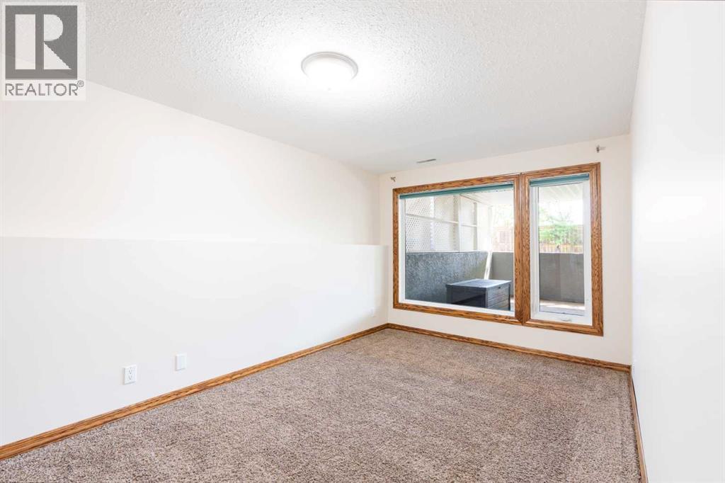4016 49 Avenue — photo 42