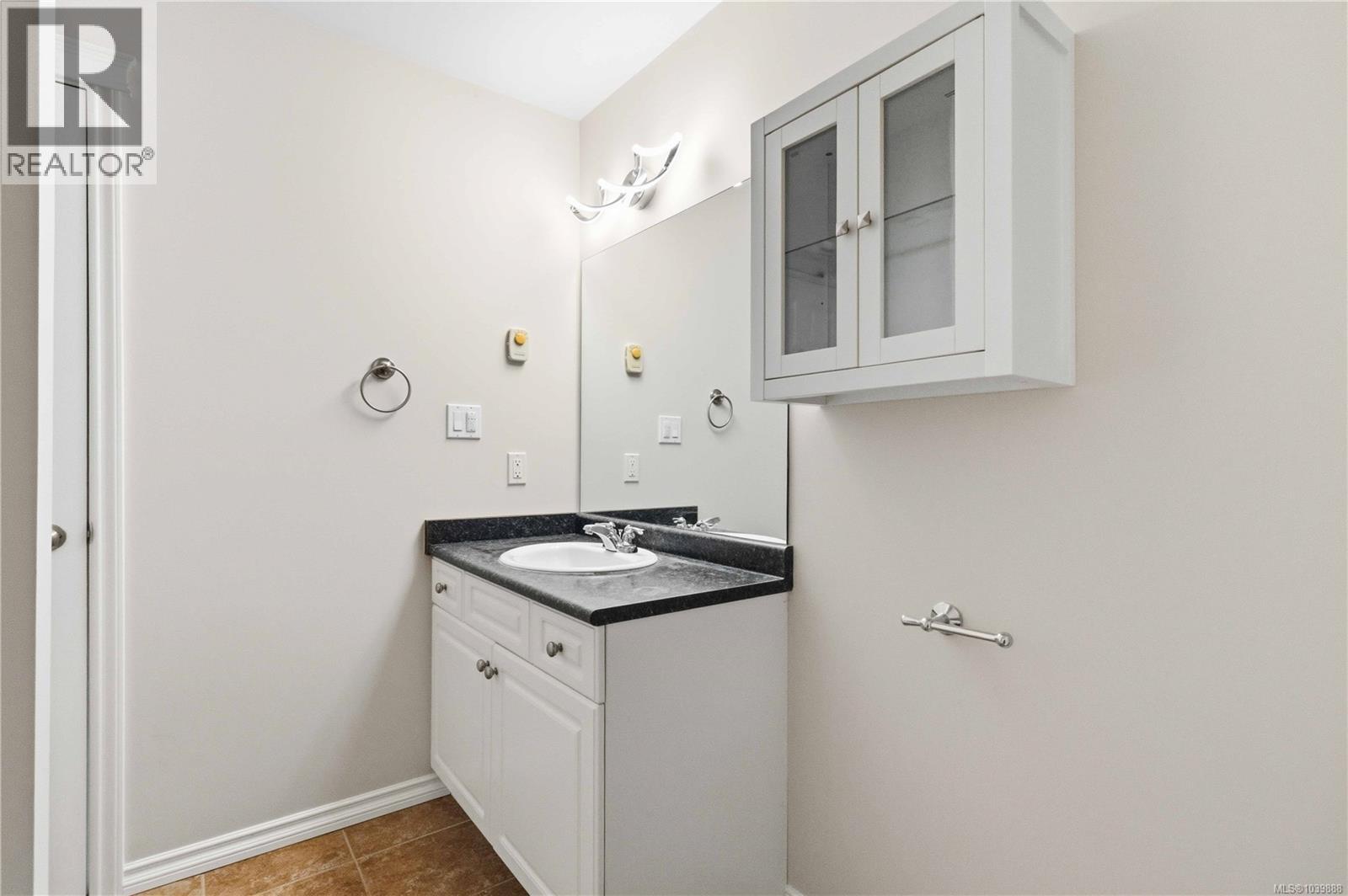 746 Bear Mountain Pkwy - 38