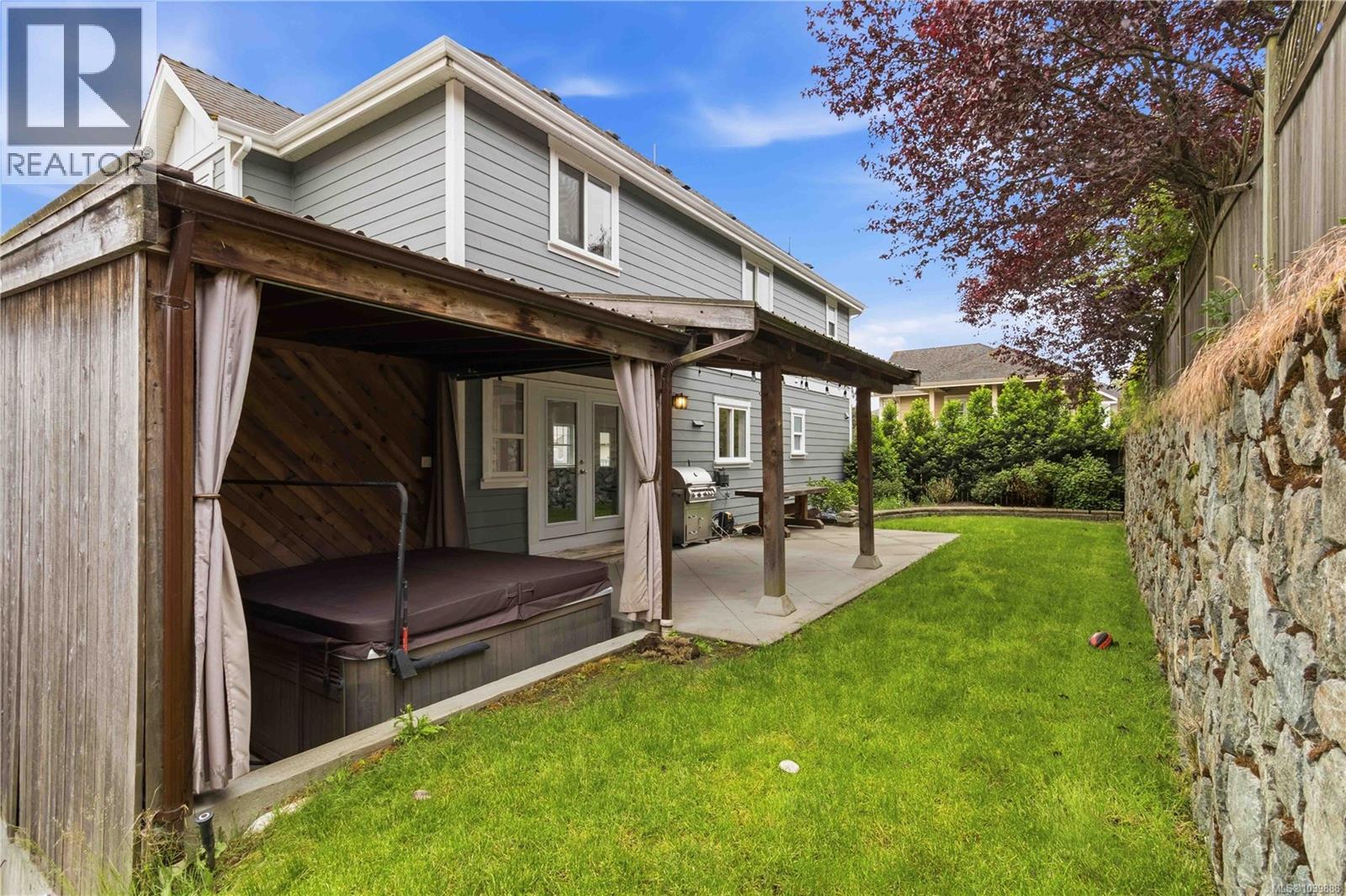  746 Bear Mountain Parkway, Langford