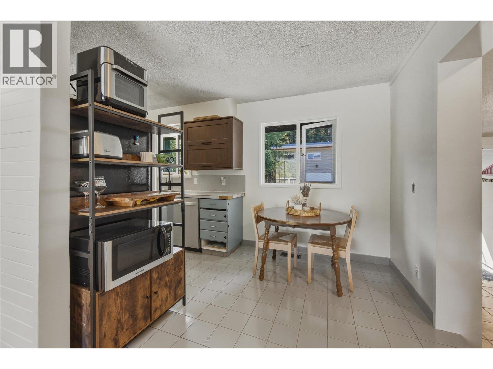 3106 TYROL CRESCENT, Whistler