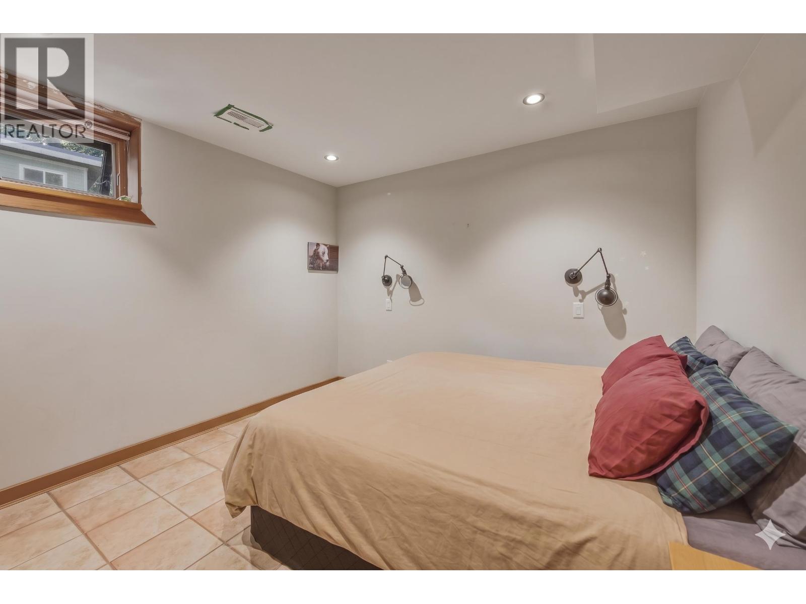 3106 TYROL CRESCENT, Whistler