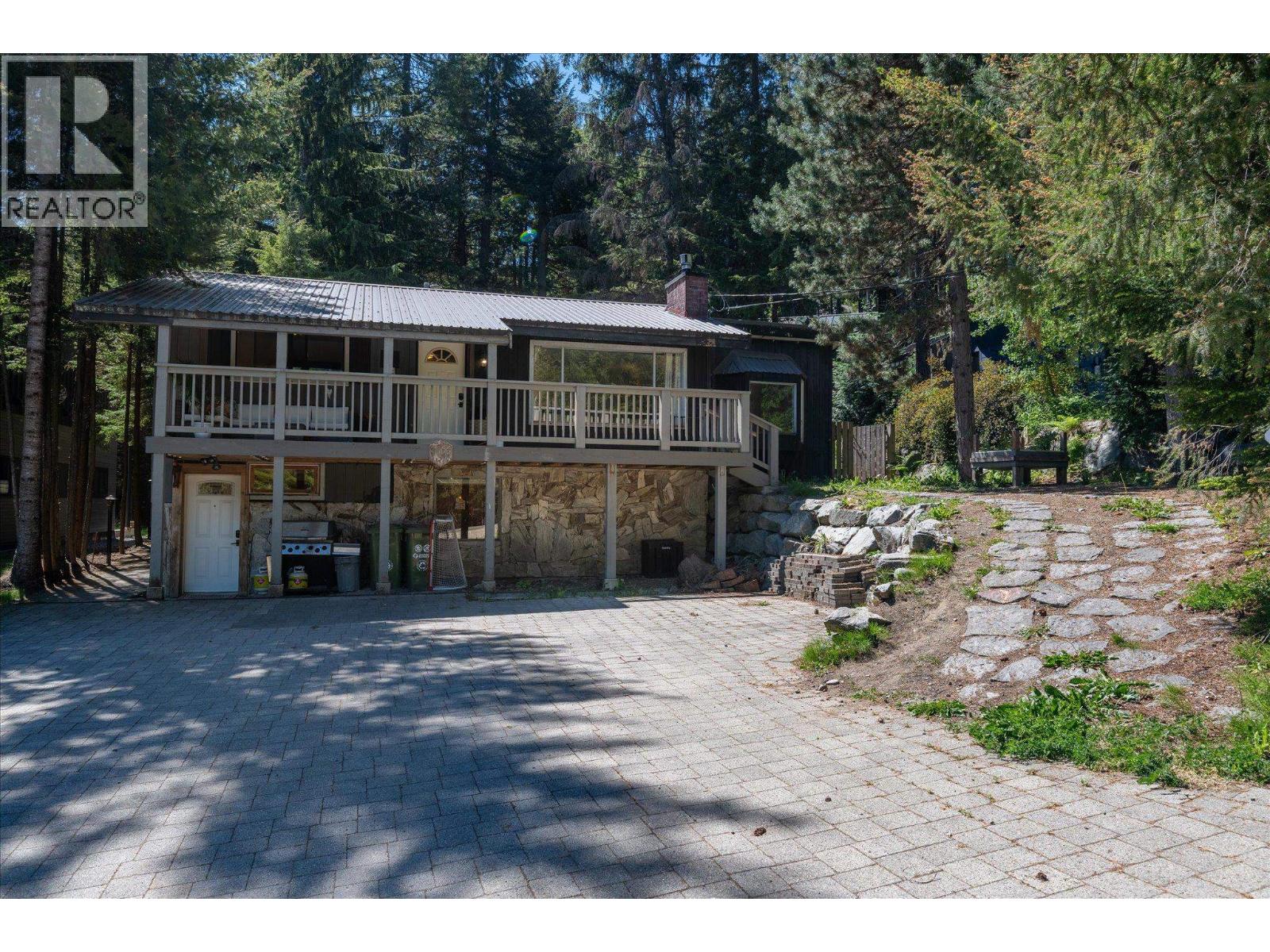3106 TYROL CRESCENT, Whistler
