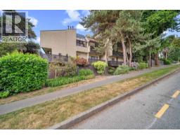 402 110 Seventh Street, New Westminster, BC V3M5W5 Photo 32