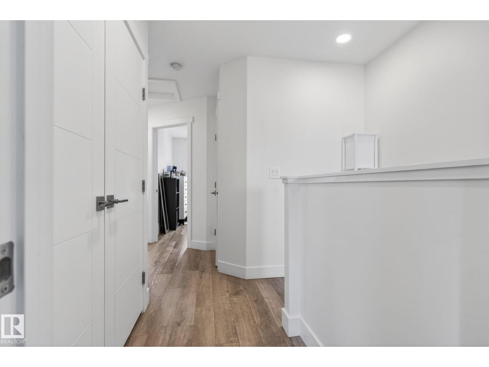 #16 9250 156 AV NW - 20