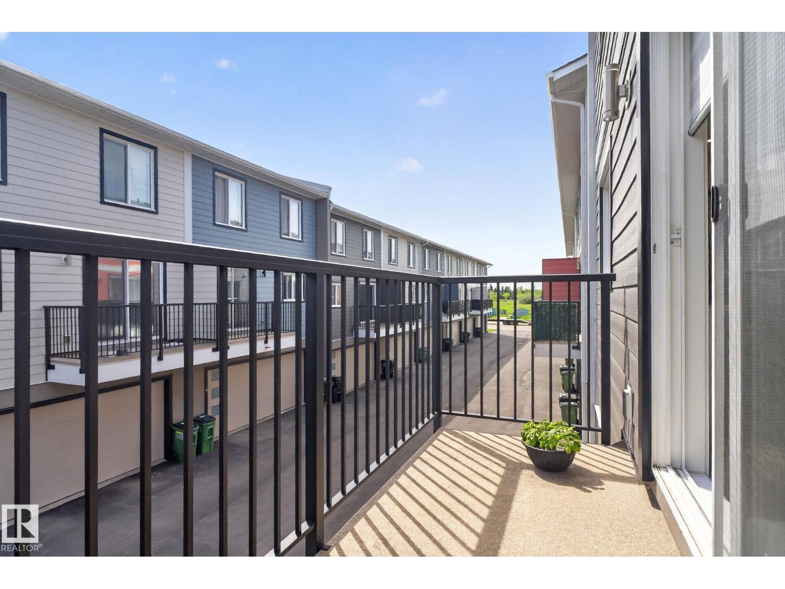 #16 9250 156 AV NW - 42