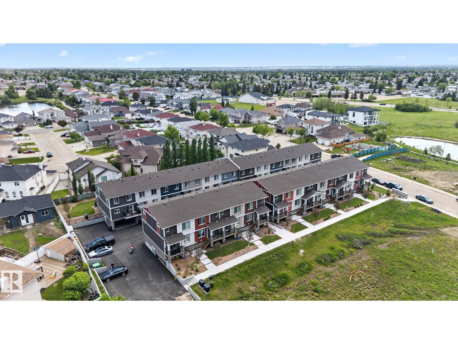 #16 9250 156 AV NW - 45