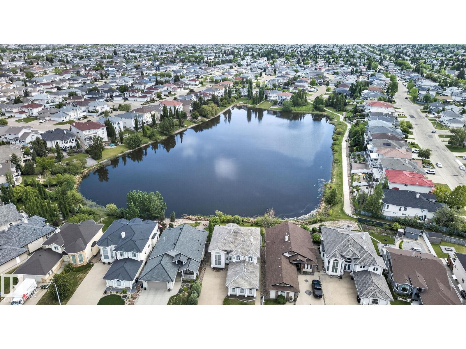 #16 9250 156 AV NW - 49
