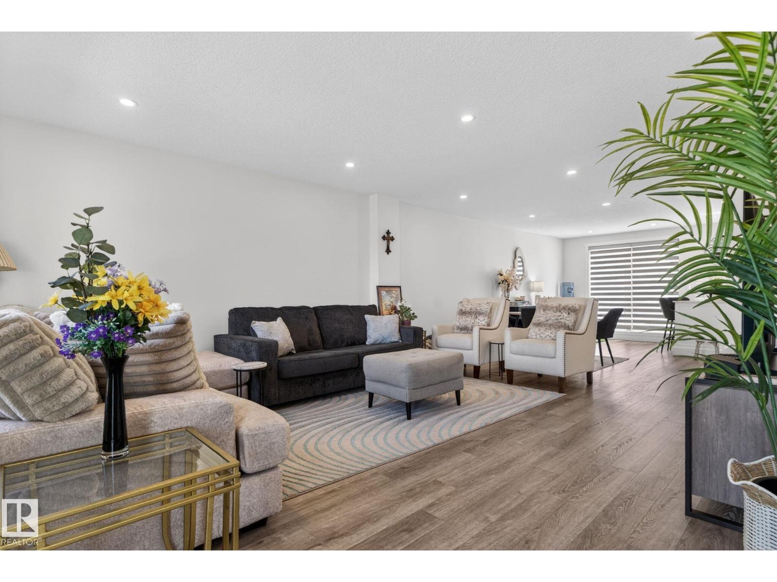 #16 9250 156 AV NW - 6