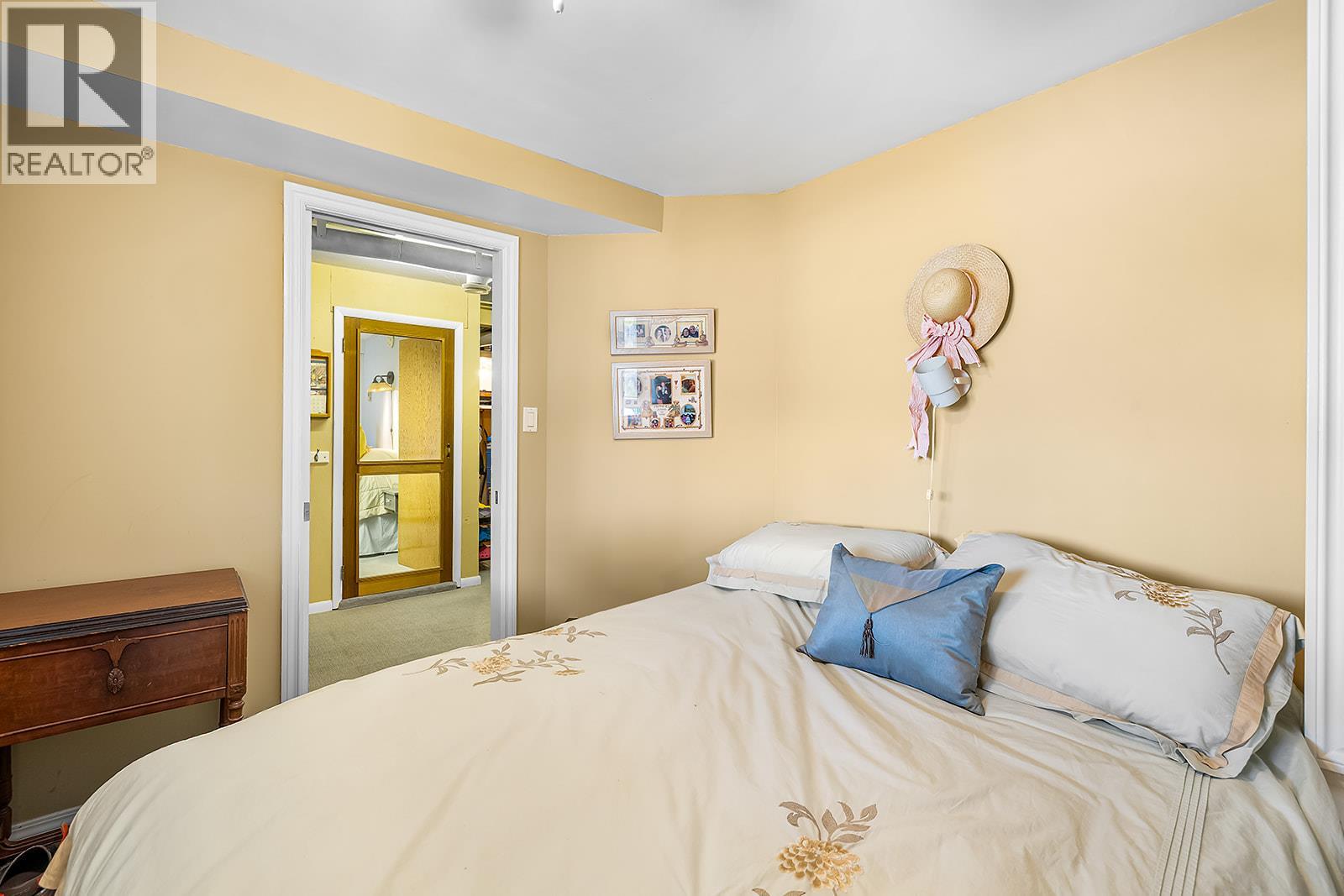 695 Lakeview Road - 39