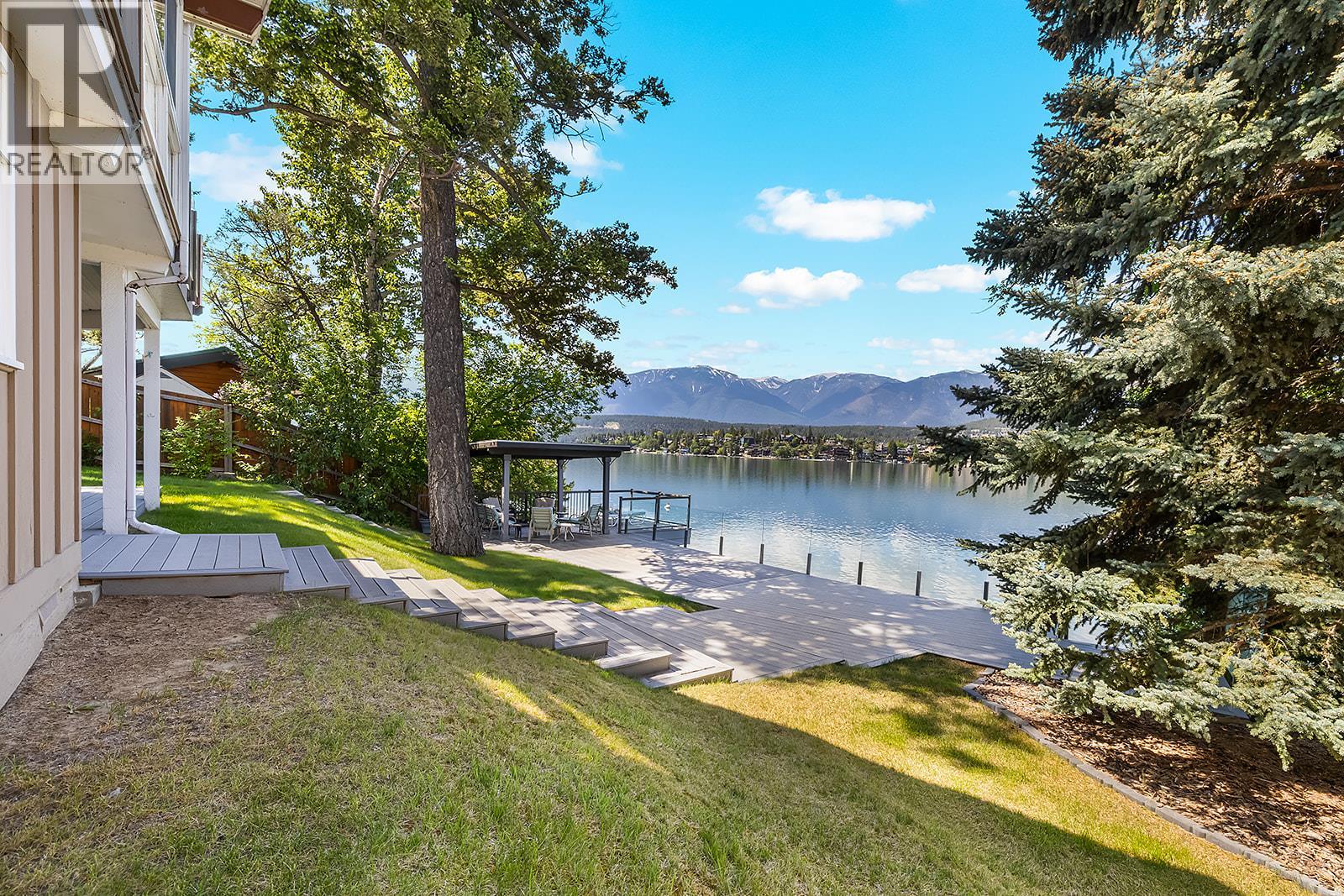 695 Lakeview Road - 10