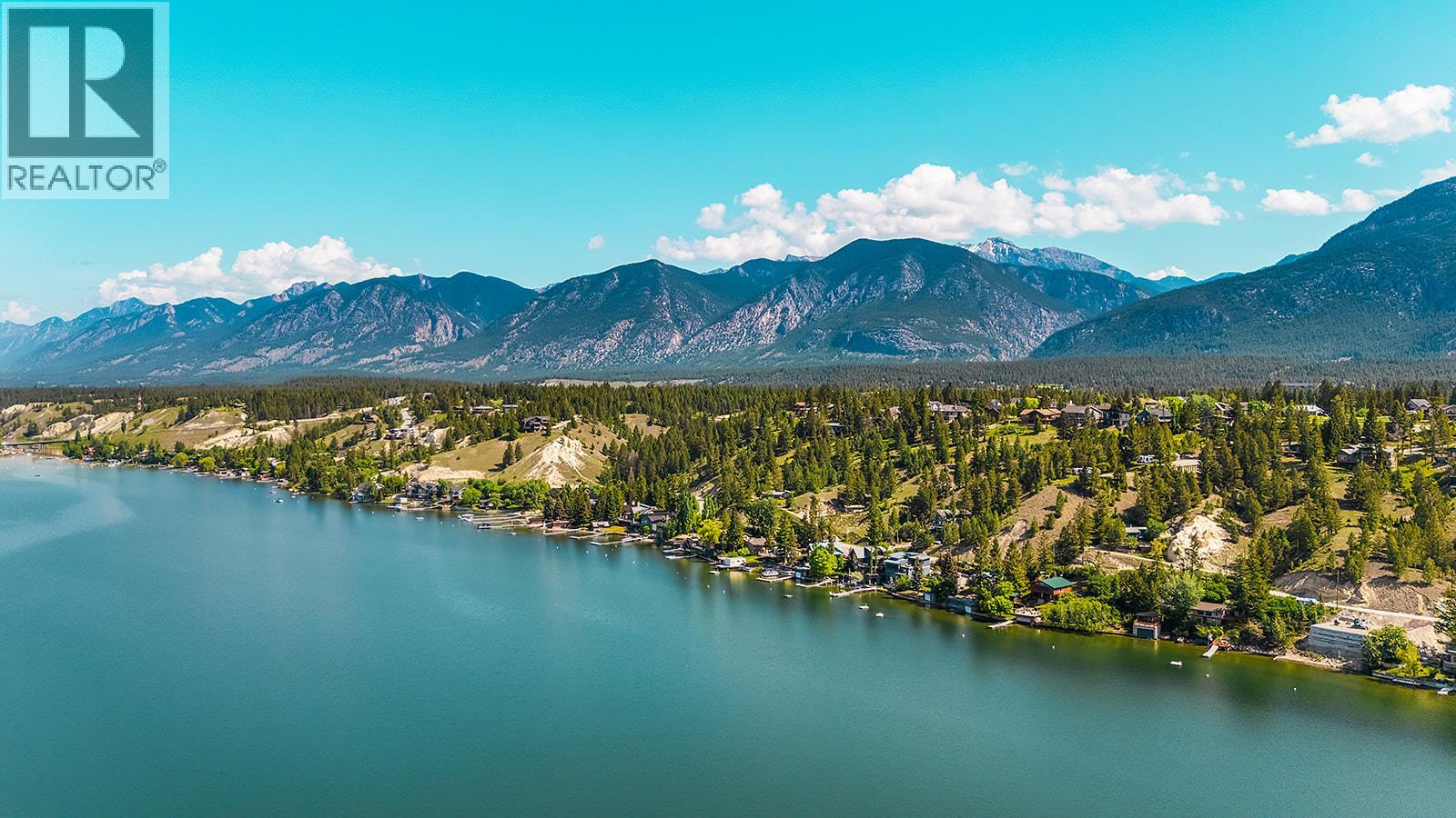 695 Lakeview Road - 46