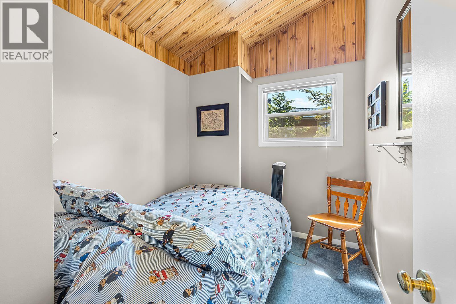 695 Lakeview Road - 29