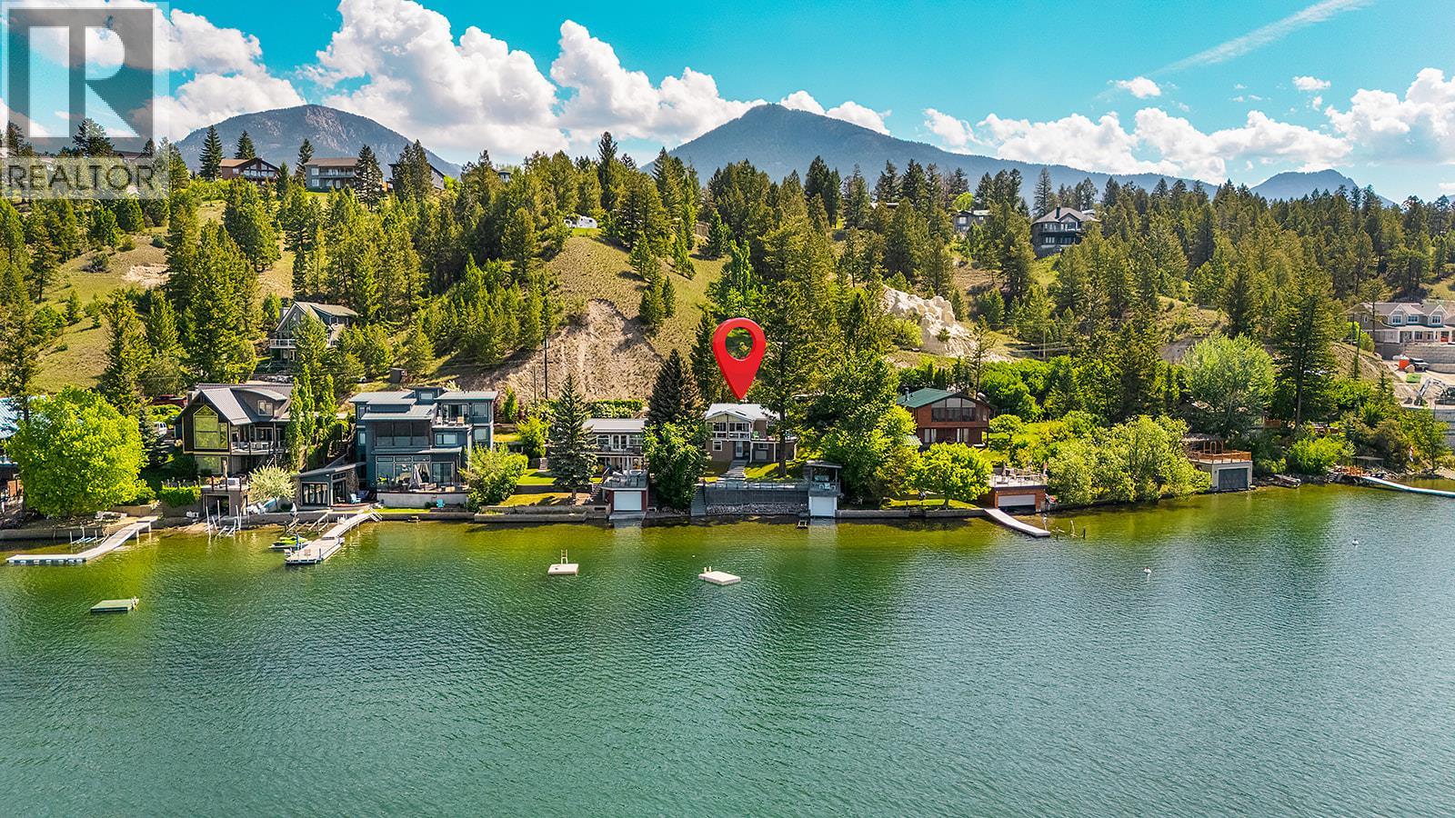 695 Lakeview Road - 4