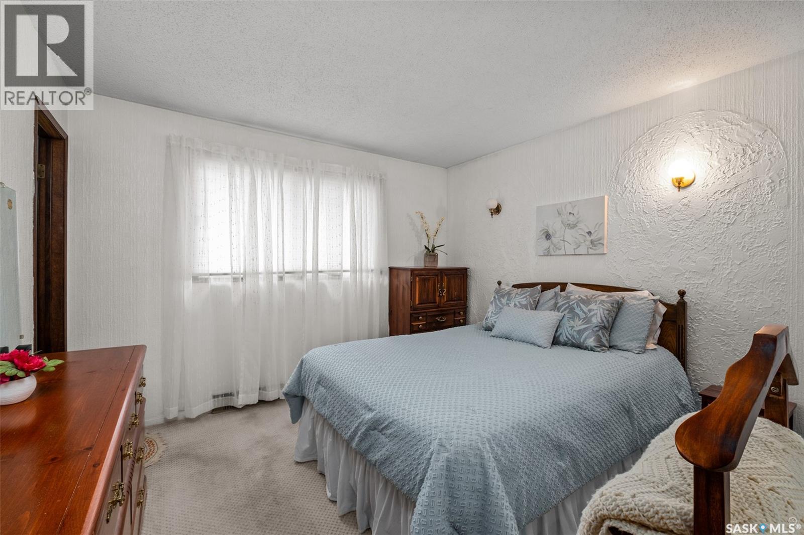 2834 Dunn DRIVE — photo 13