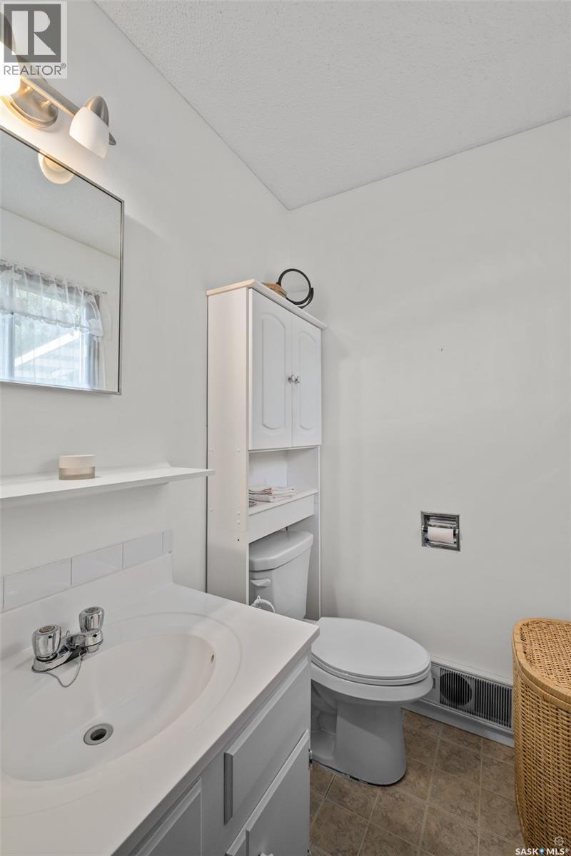 2834 Dunn DRIVE — photo 15