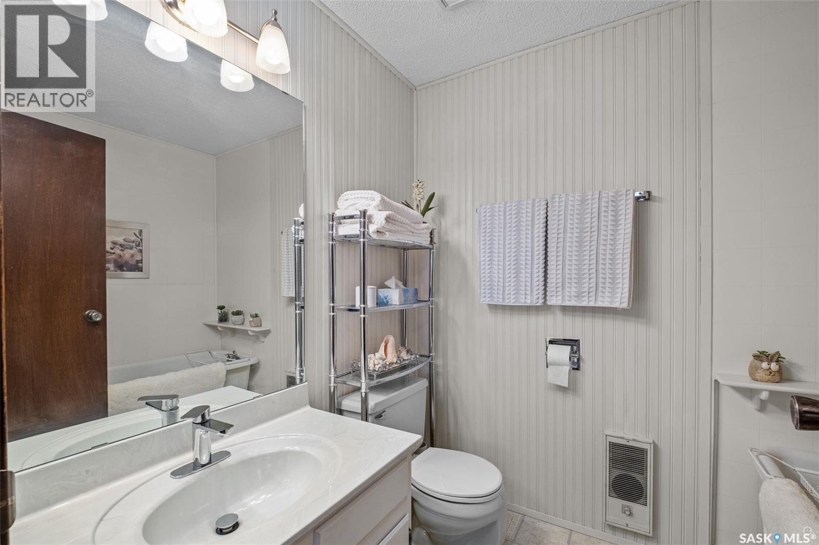 2834 Dunn DRIVE — photo 18