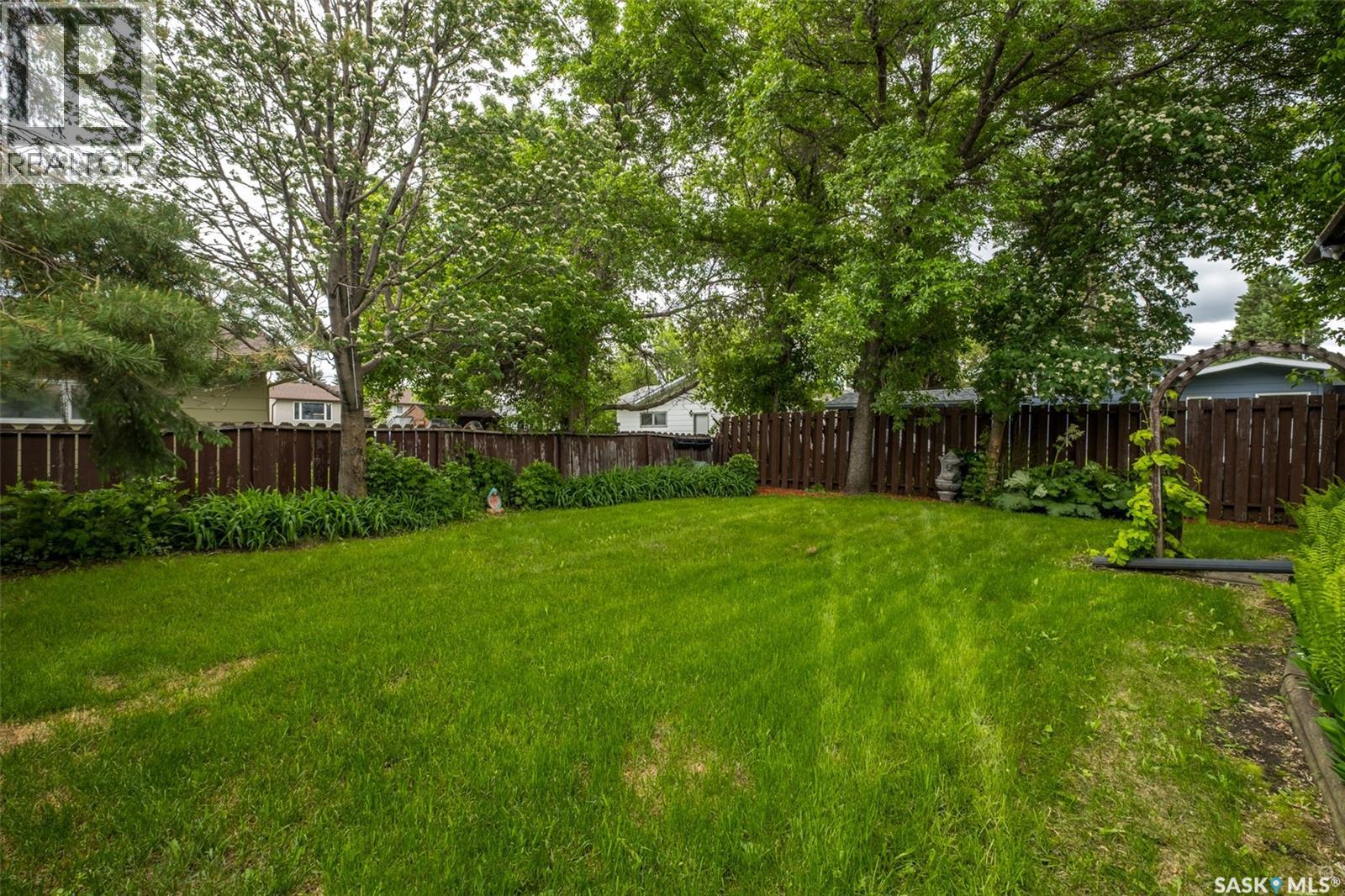 2834 Dunn DRIVE — photo 34