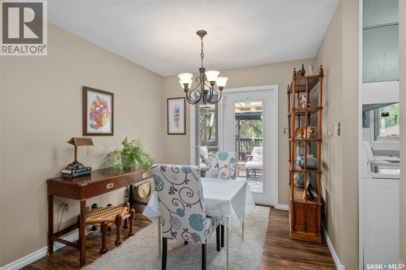 2834 Dunn DRIVE — photo 7