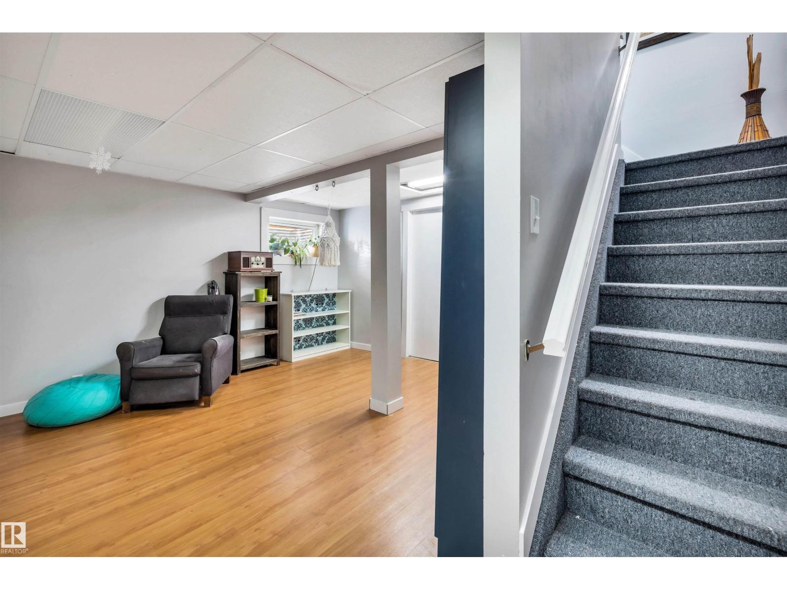 4551 33A AV NW — photo 28