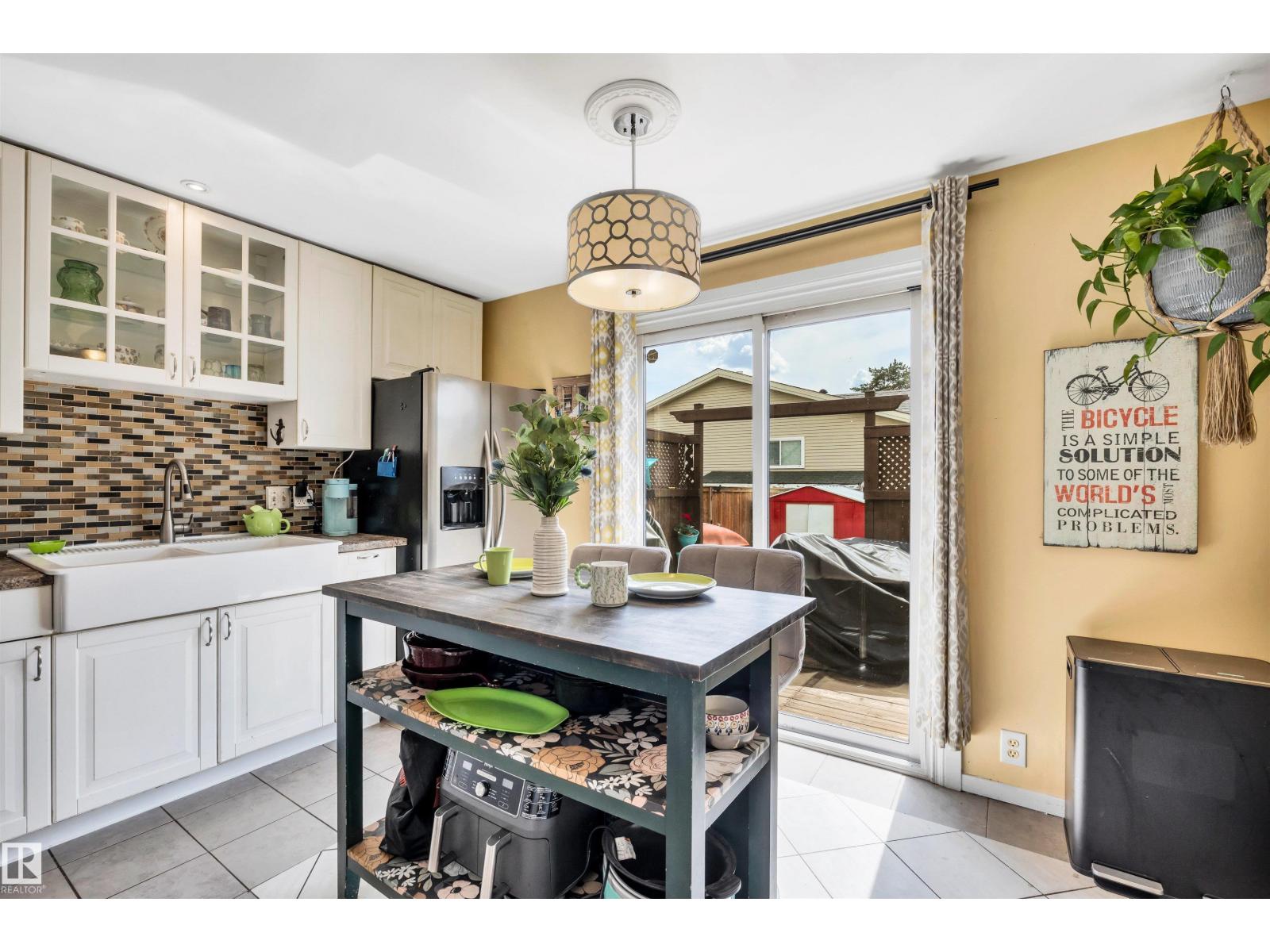 4551 33A AV NW — photo 13