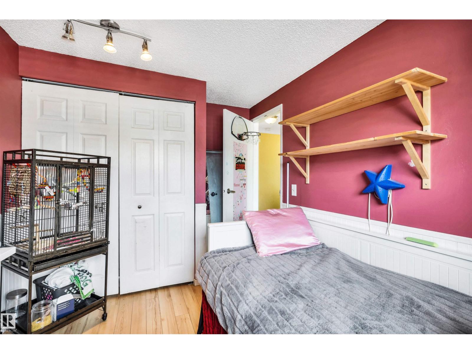 4551 33A AV NW — photo 25