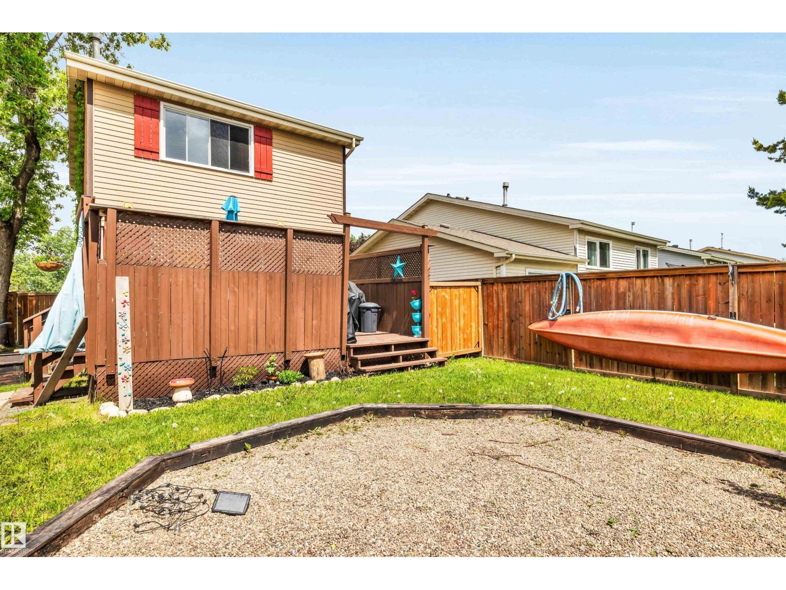 4551 33A AV NW — photo 38