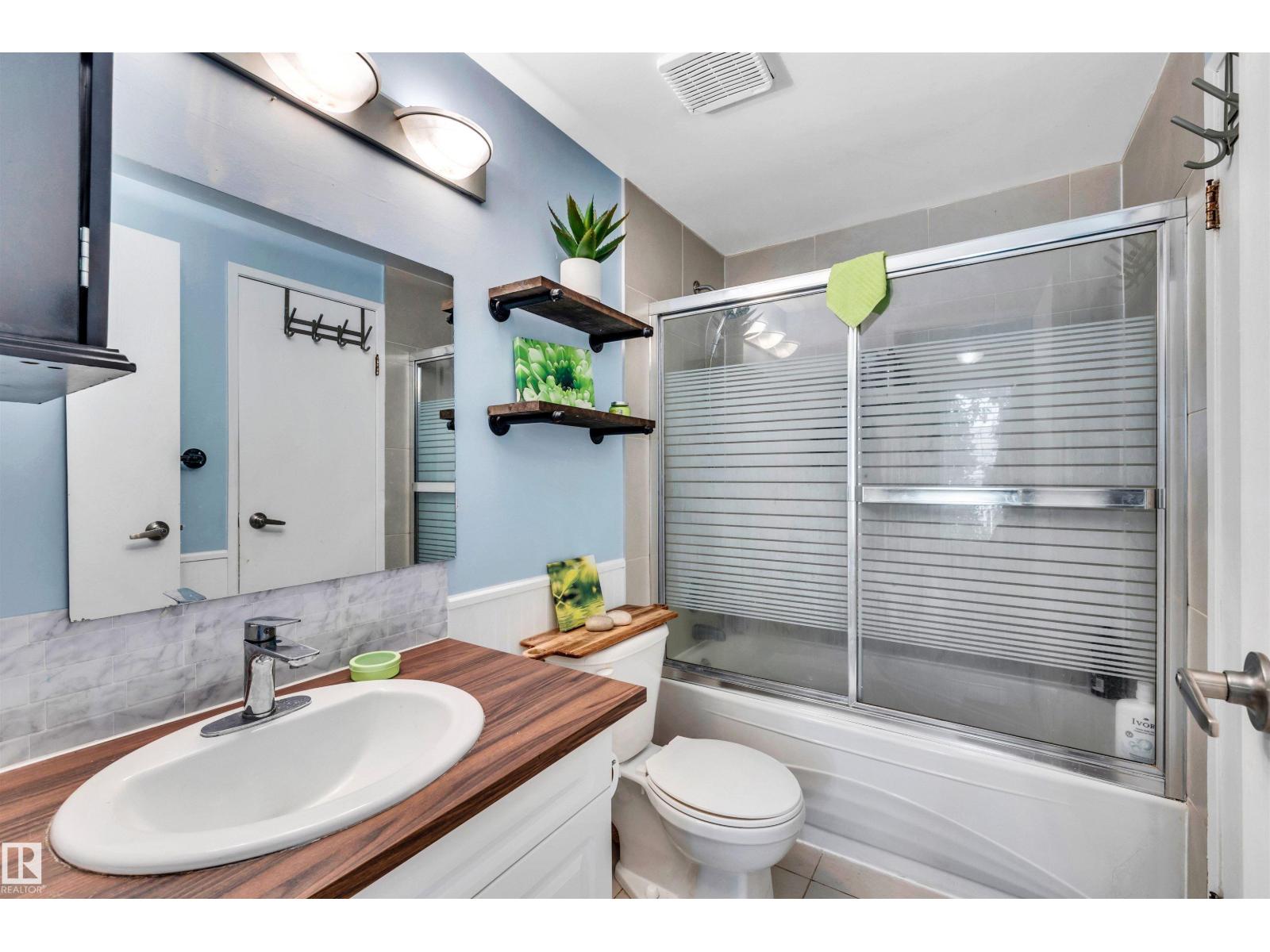 4551 33A AV NW — photo 23