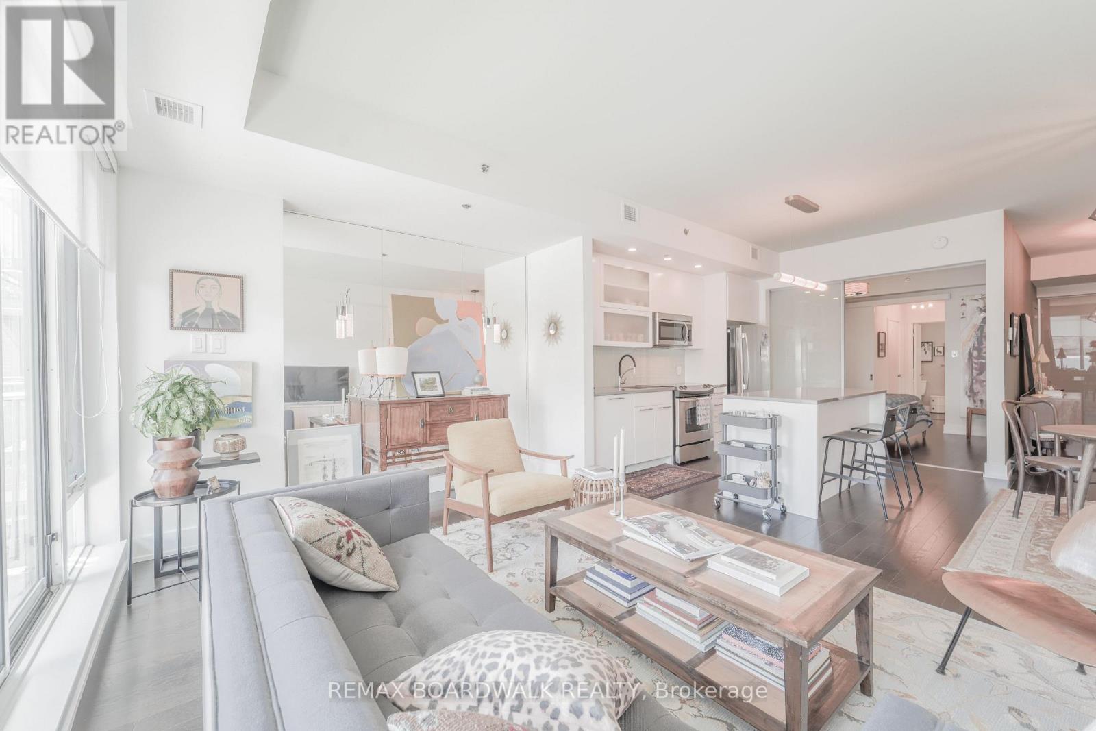 2 Bed, 2 Bath House for Sale in Ottawa – 301 – 98 RICHMOND ROAD, Ottawa – MLS# X13429174 - Image 24