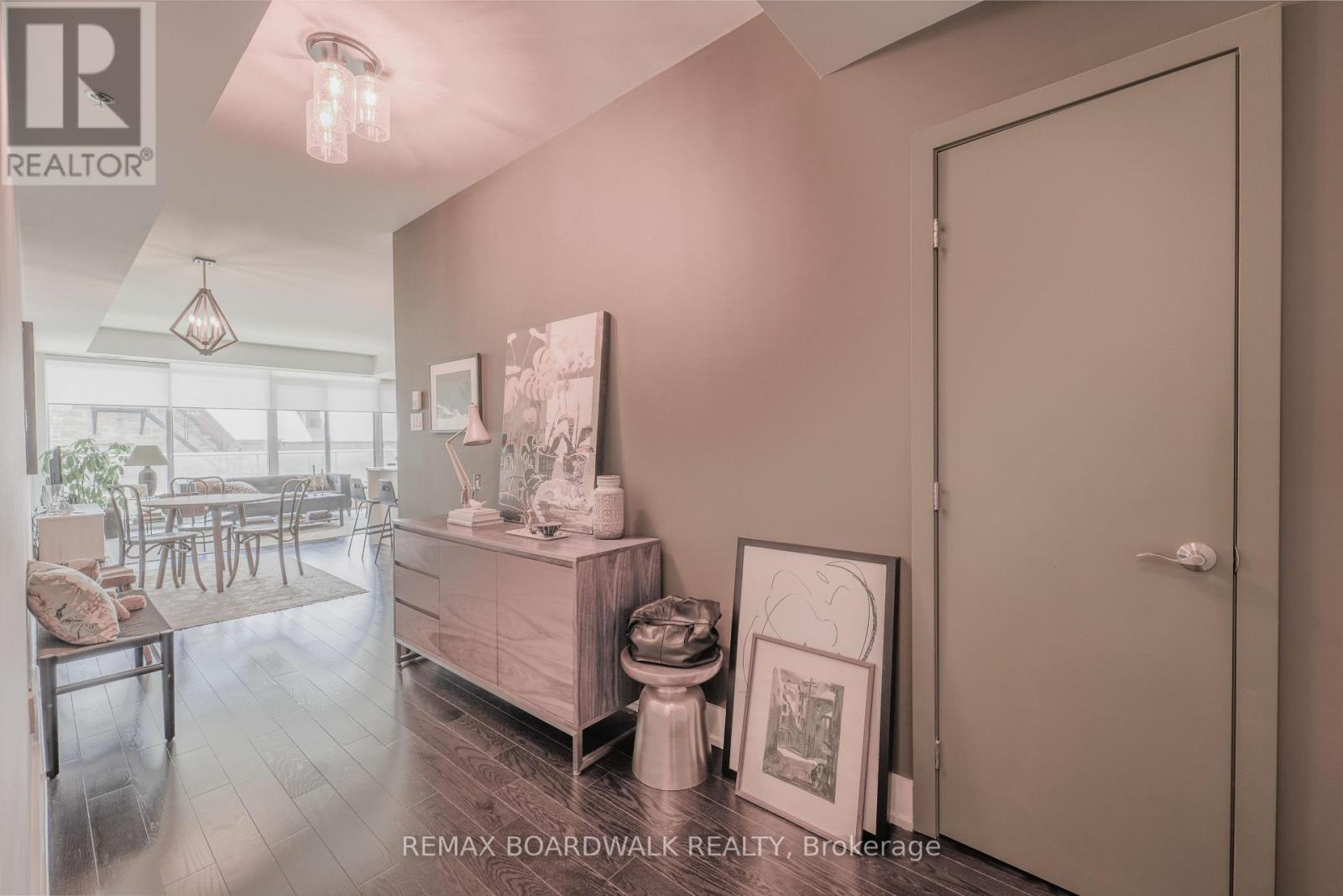 2 Bed, 2 Bath House for Sale in Ottawa – 301 – 98 RICHMOND ROAD, Ottawa – MLS# X13429174 - Image 12