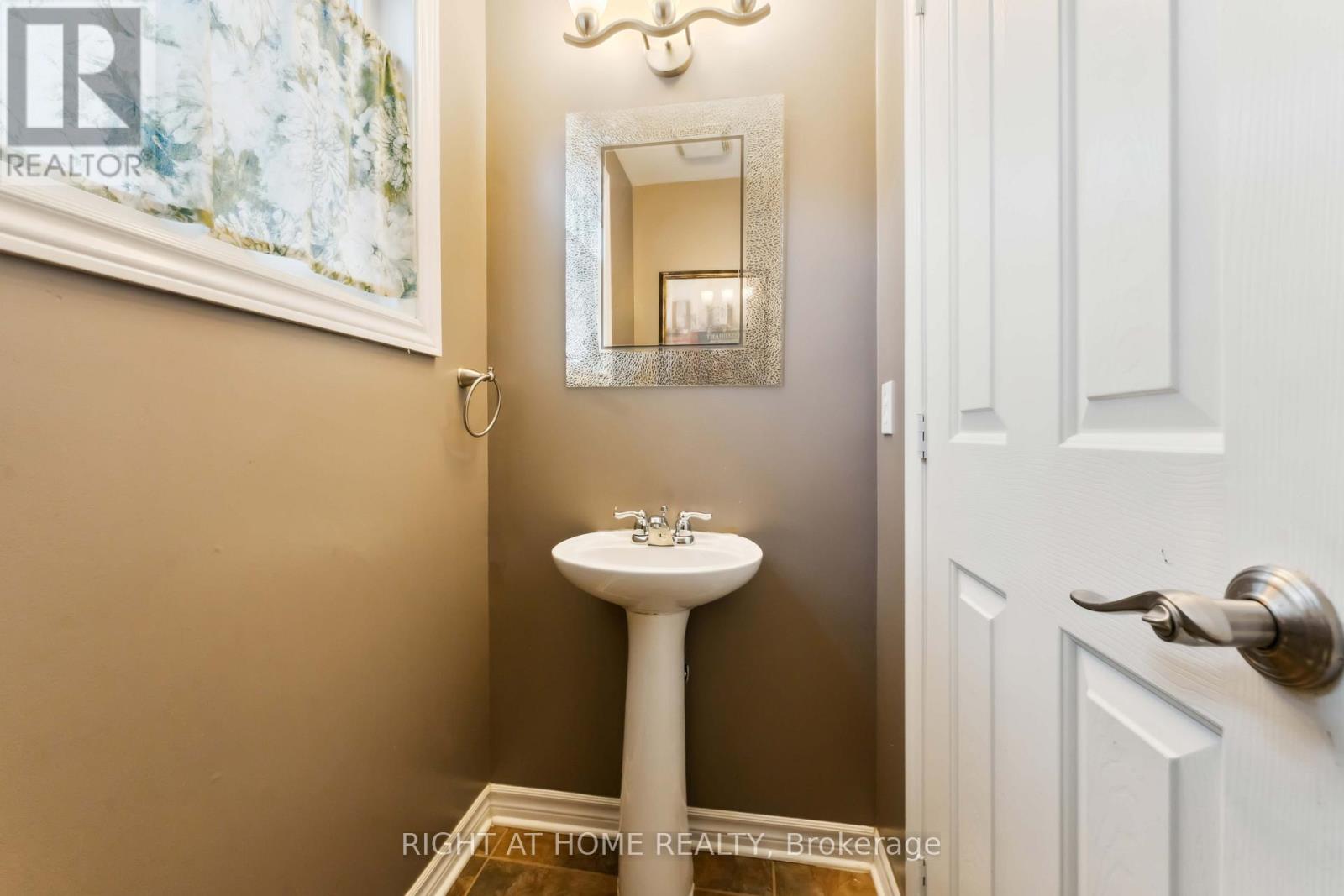 5 Bed, 4 Bath House for Rent in Ottawa – 115 WOLISTON CRESCENT, Ottawa – MLS# X13429178 - Image 26