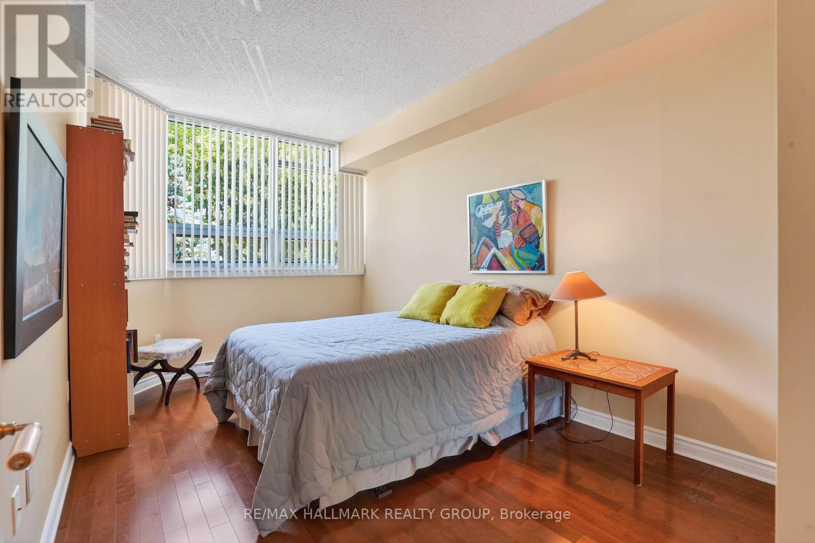 2 Bed, 2 Bath Apartment for Sale in Ottawa – 205 – 1480 RIVERSIDE DRIVE, Ottawa – MLS# X13429190 - Image 27