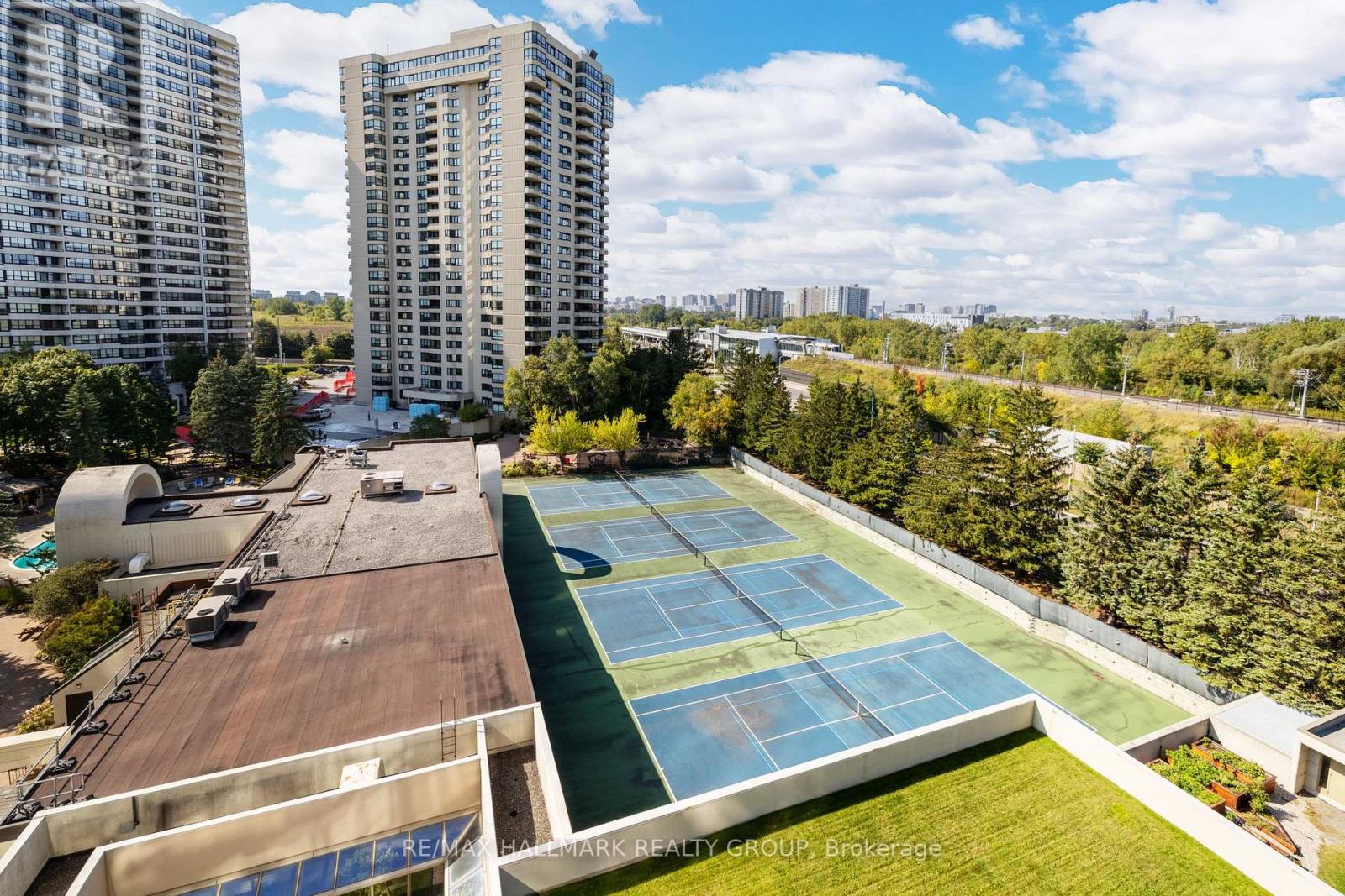 2 Bed, 2 Bath Apartment for Sale in Ottawa – 205 – 1480 RIVERSIDE DRIVE, Ottawa – MLS# X13429190 - Image 13