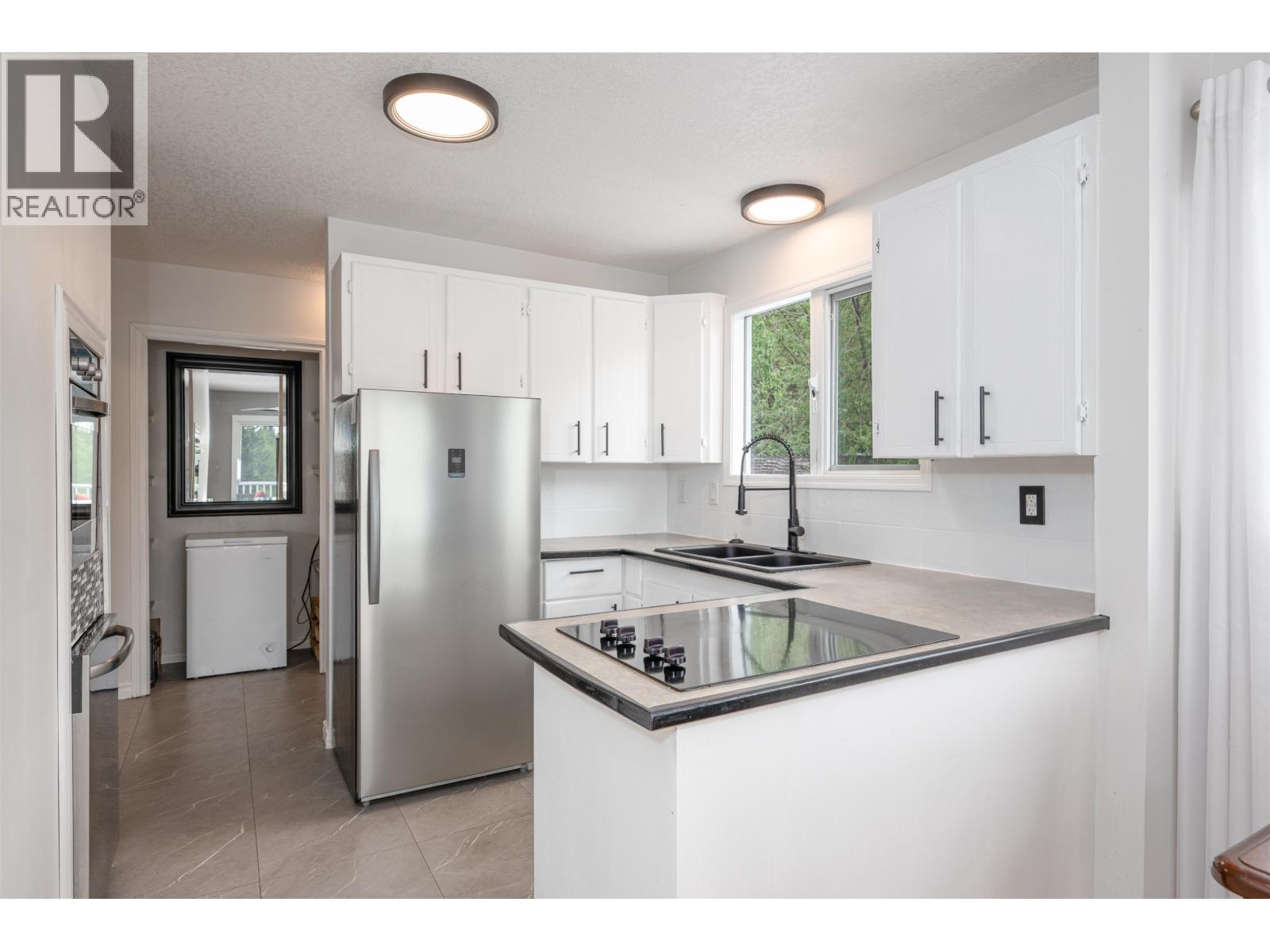 7930 ROSEWOOD PLACE - 16