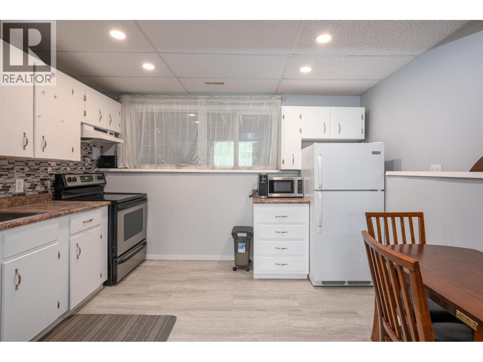 7930 ROSEWOOD PLACE - 29