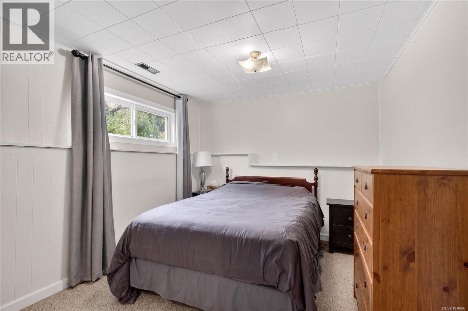 680 View Ave - 15