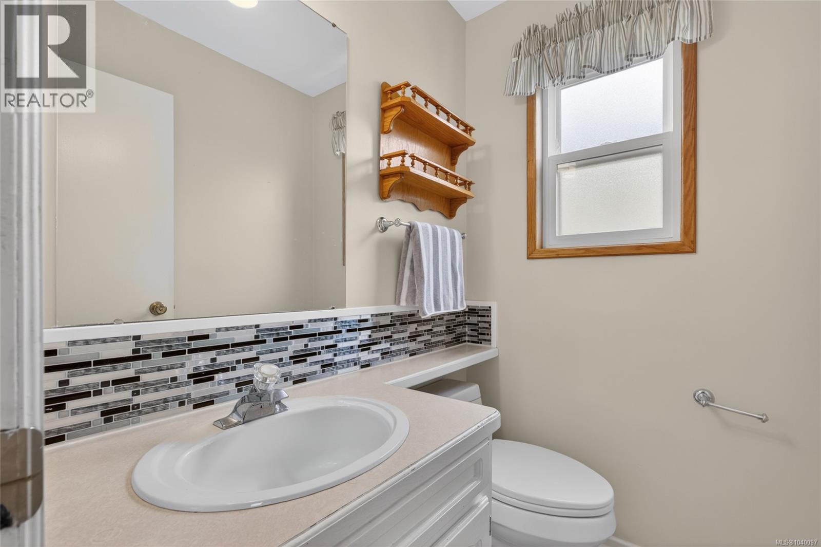 680 View Ave - 28