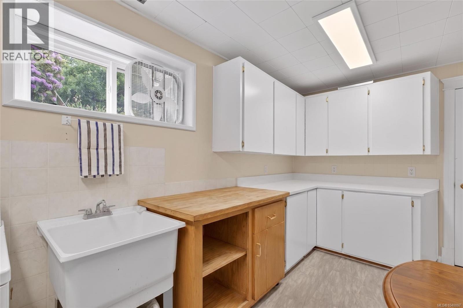 680 View Ave - 32