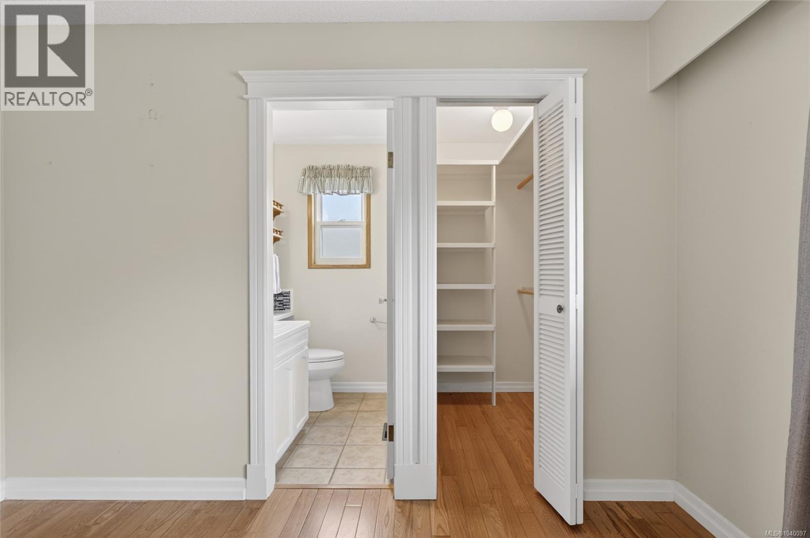 680 View Ave - 26