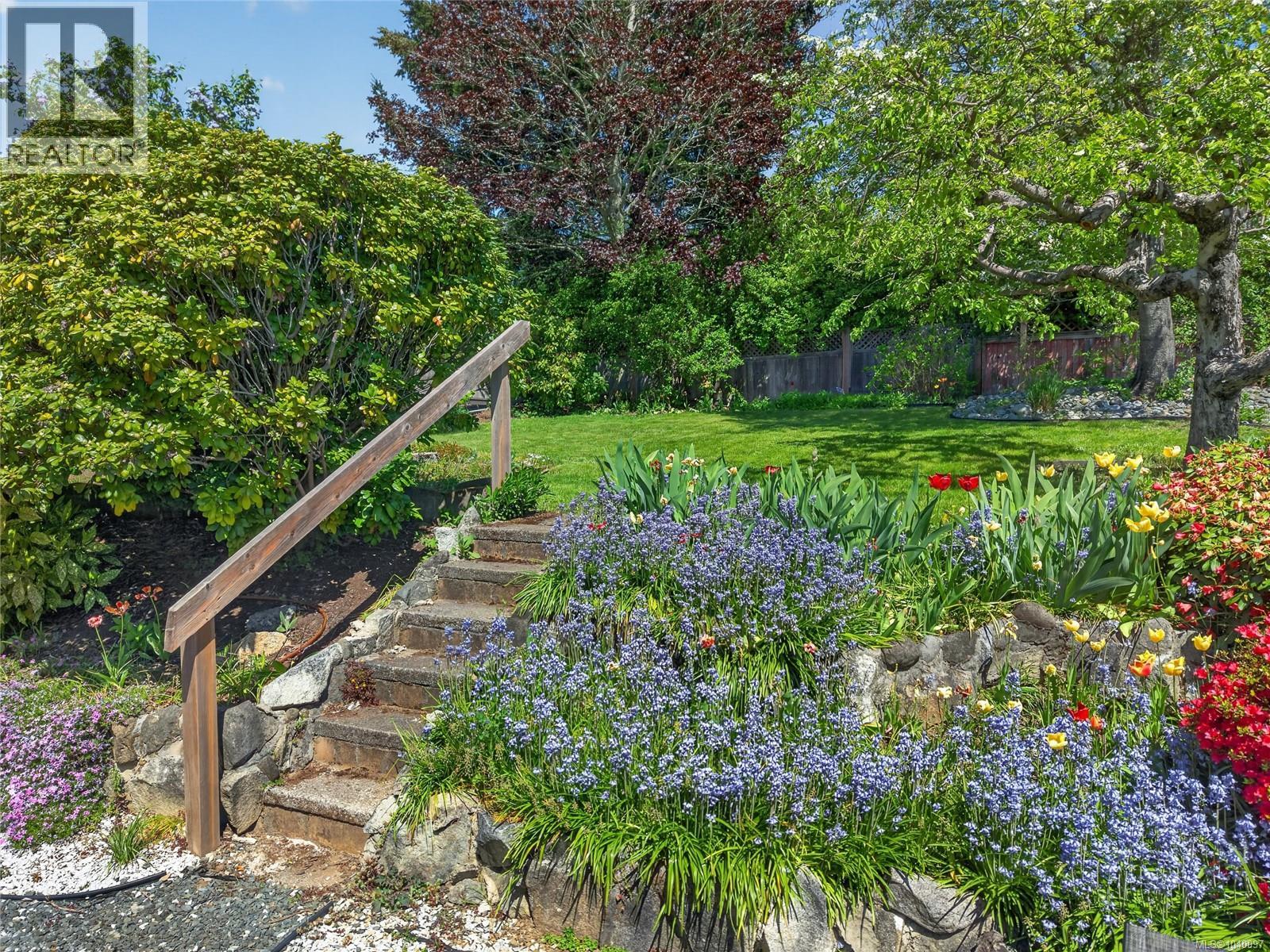 680 View Ave - 61